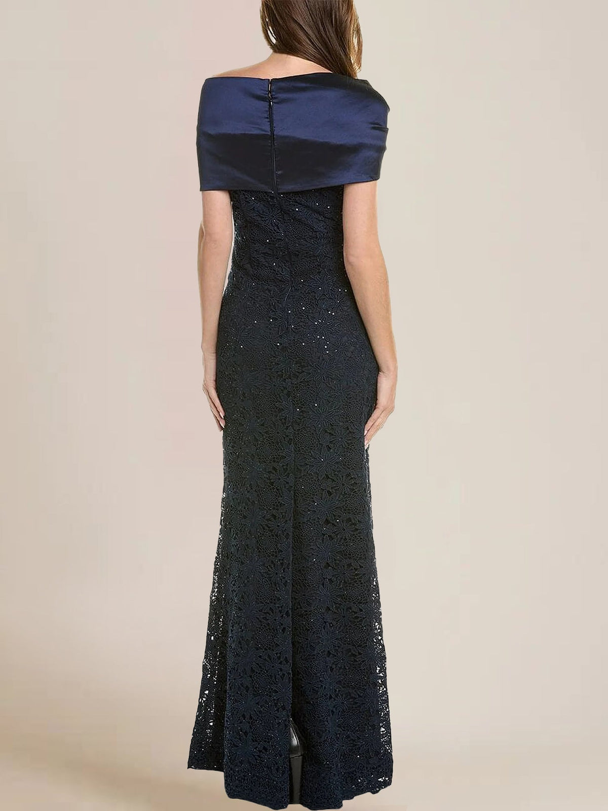 Off the Shoulder Lace Trumpet Mermaid Mother of the Bride Dress Featuring Applique & Beading