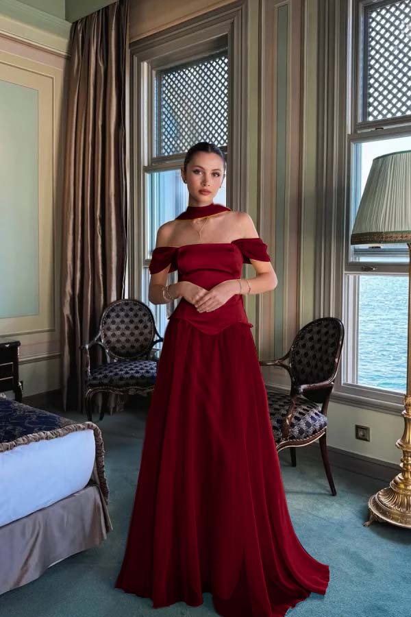 Off the Shoulder Sleeveless Long Evening Formal Dress With Pleated