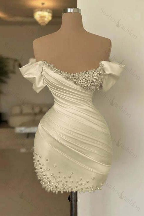 Off the Shoulder Sleeveless Short Homecoming Dress With Beading