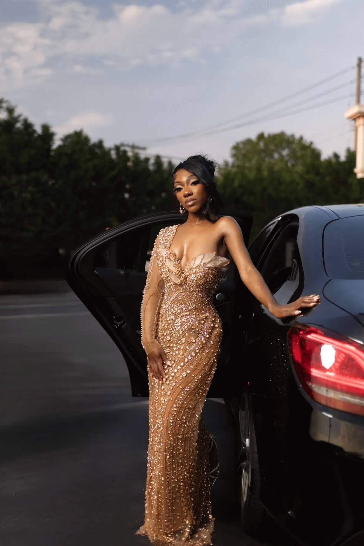 One Shoulder Long Sleeve Prom Dress Gold Beaded Formal Evening Dress