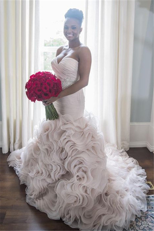 Organza Sweetheart Ruffles Sheath Court-Train Open-Back Wave-Design Sleeveless Wedding Dress