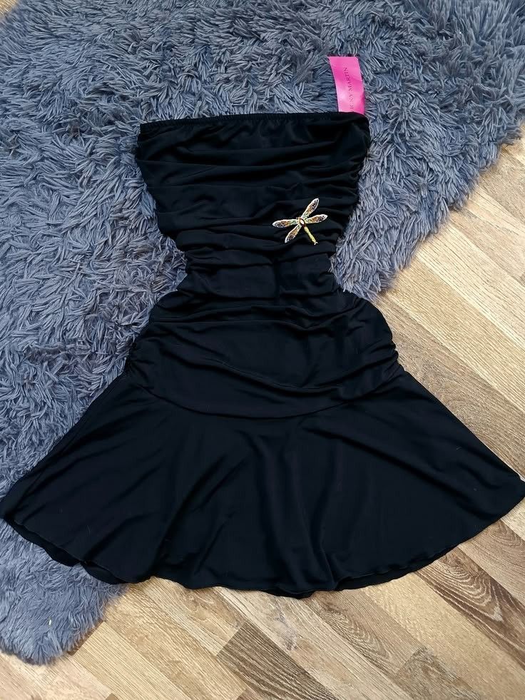 Simple Black Tube Top Pleated Waist 16th Birthday Homecoming Dress - View 2 | VelvetHem