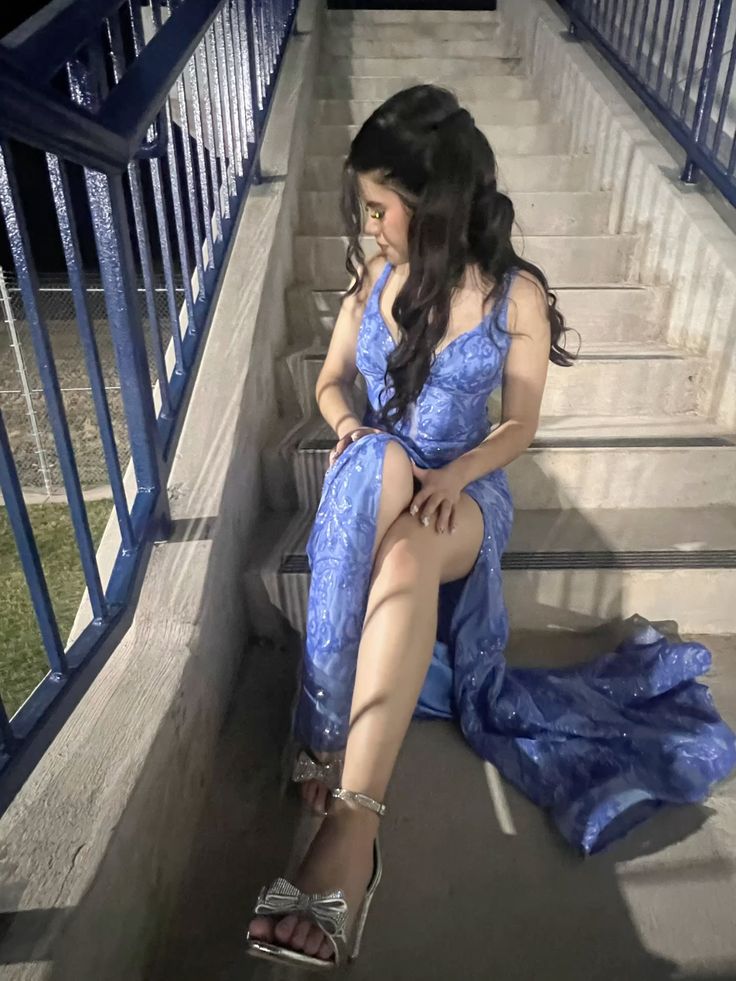 Beautiful Blue Mermaid Deep V-neck Strap Slit Sequin Embroidery Long Prom Dress Evening Dress - View 3 | VelvetHem