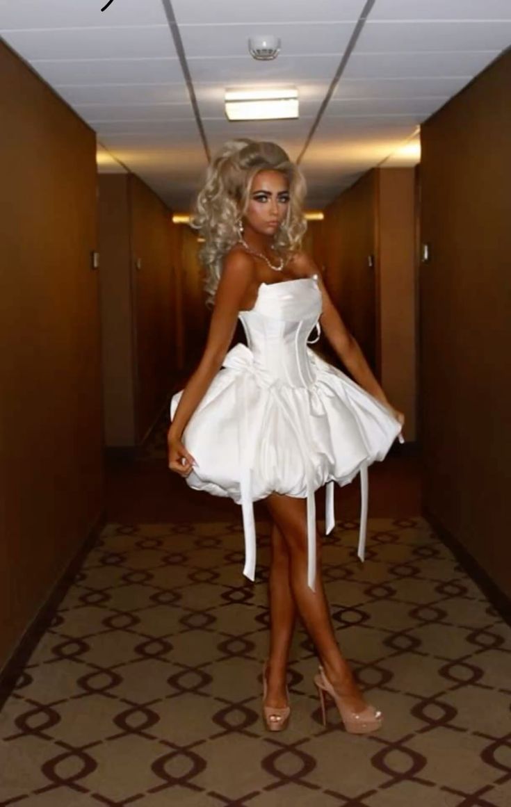 Sweet Princess White Tube Top Satin High Waist Bow Bud 17th Birthday Homecoming Dress - VelvetHem