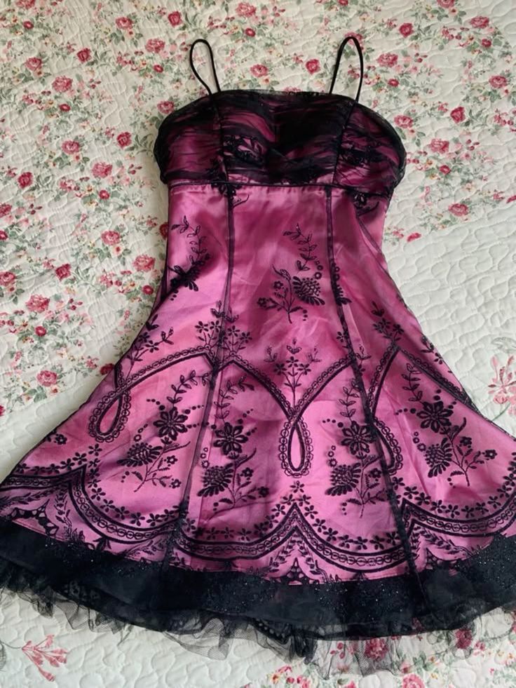 Vintage Black Tulle Lace Pink Satin A-line Birthday Short Skirt Homecoming Dress - VelvetHem