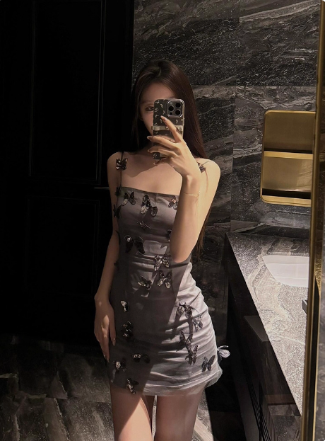 Design Gray Three-dimensional Bow Suspenders Birthday Skirt Homecoming Dress - View 2 | VelvetHem