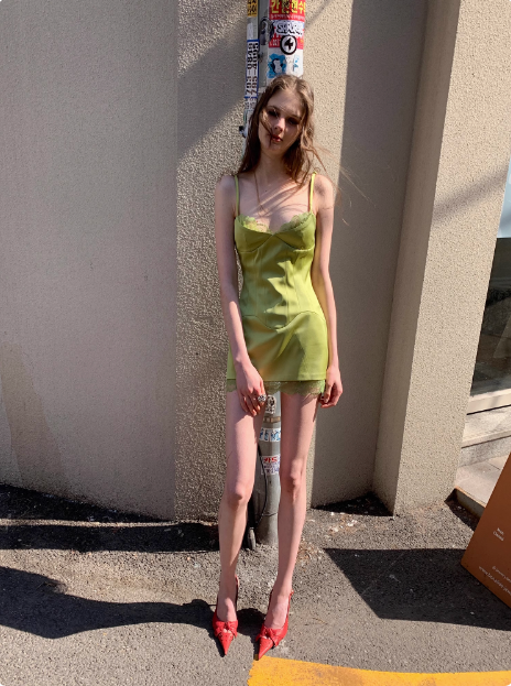 Fresh Green Lace Retro Satin Sling Hip Birthday Short Skirt Homecoming Dress - View 2 | VelvetHem