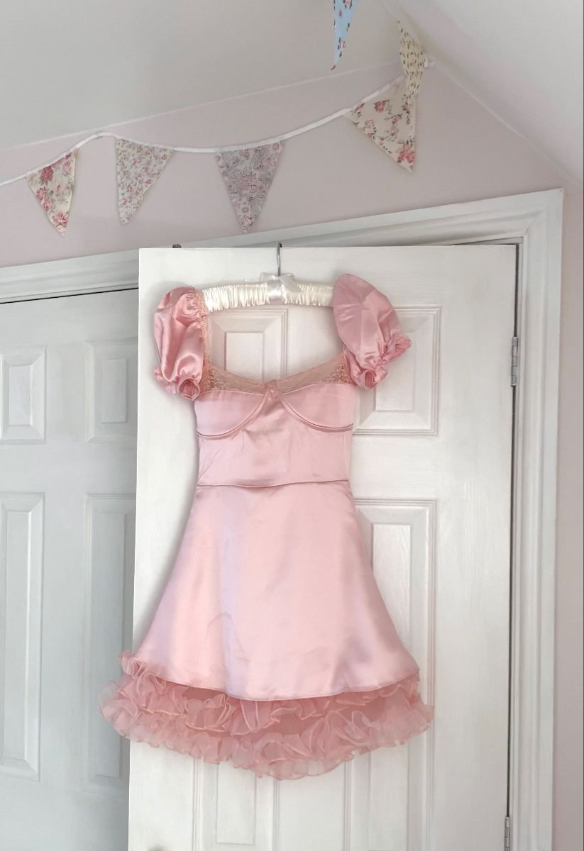 Sweet Pink Bubble Short Sleeve Satin Patchwork Tulle 16th Birthday Homecoming Dress - View 2 | VelvetHem