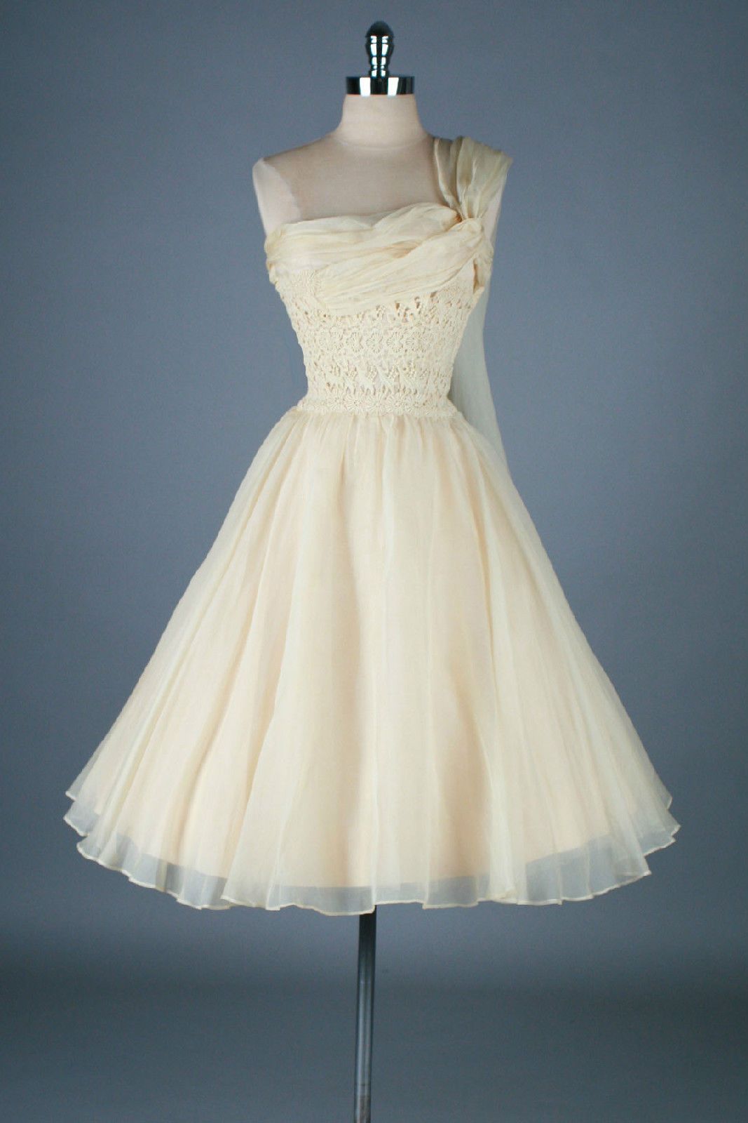 Vintage Ivory One-shoulder Collar Lace Pattern Ribbon Tulle A-line Birthday Party Homecoming Dress - View 2 | VelvetHem