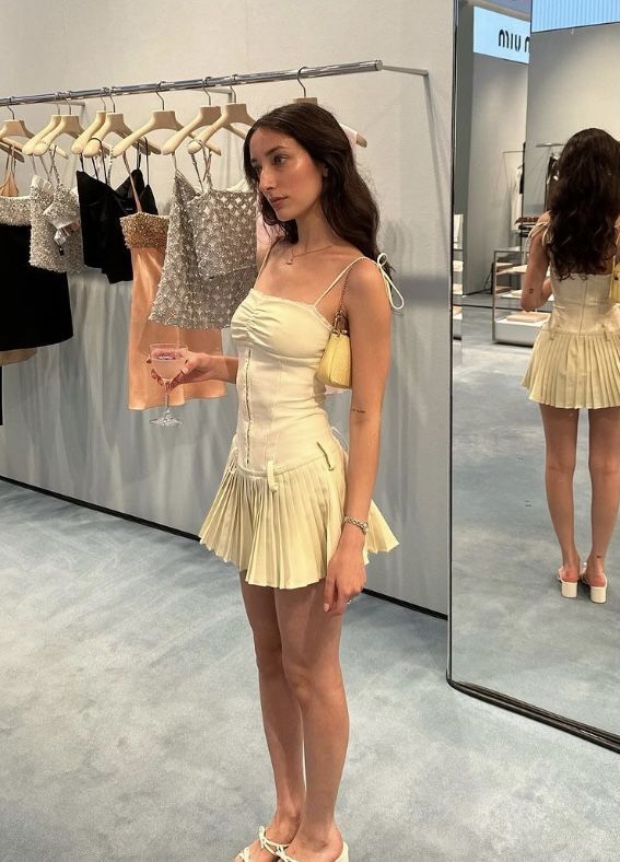 Sweet Light Yellow Suspender Pleated Waist Pleated Skirt Homecoming Dress - View 4 | VelvetHem