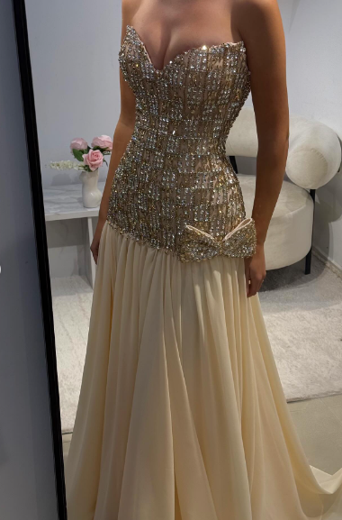 Luxurious Champagne Sweetheart Neck A-line Diamond-Embellished Bow Chiffon Long Prom Dress Evening Dress - View 7 | VelvetHem