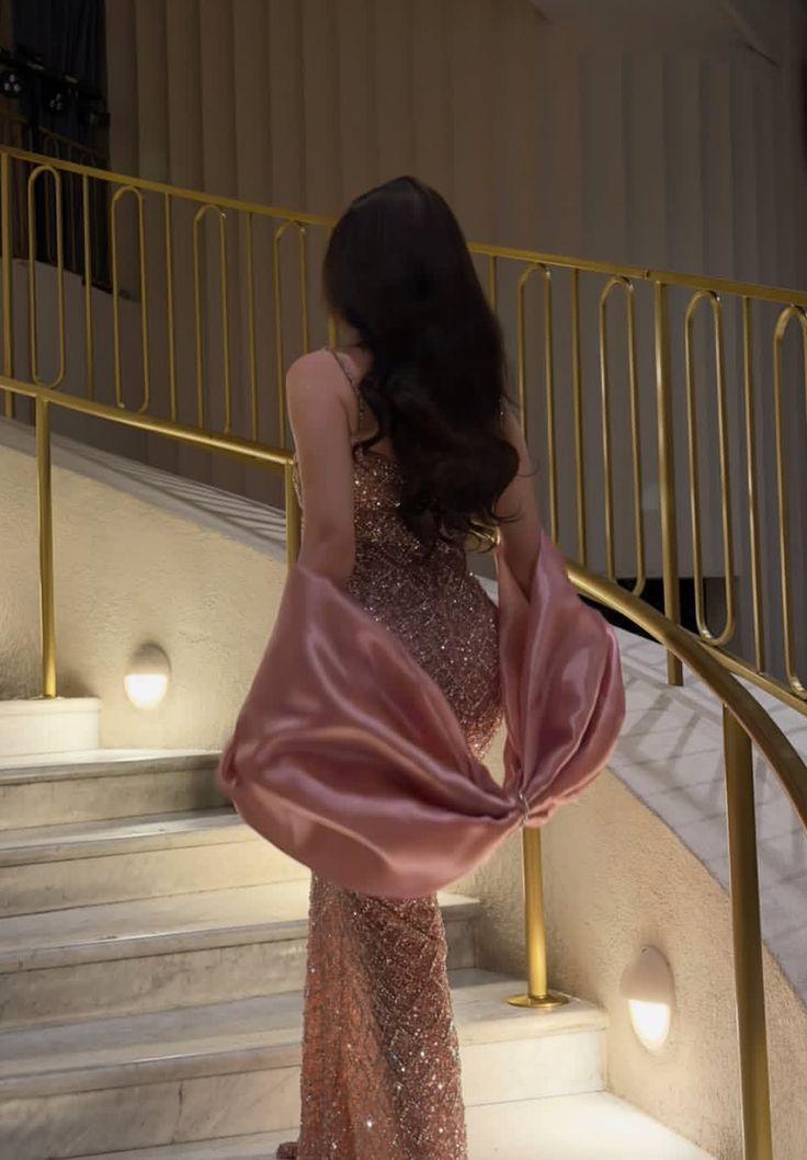 Gorgeous Gold-Pink Mermaid Spaghetti Strap V-neck Sequin Long Prom Dress Evening Dress - View 4 | VelvetHem