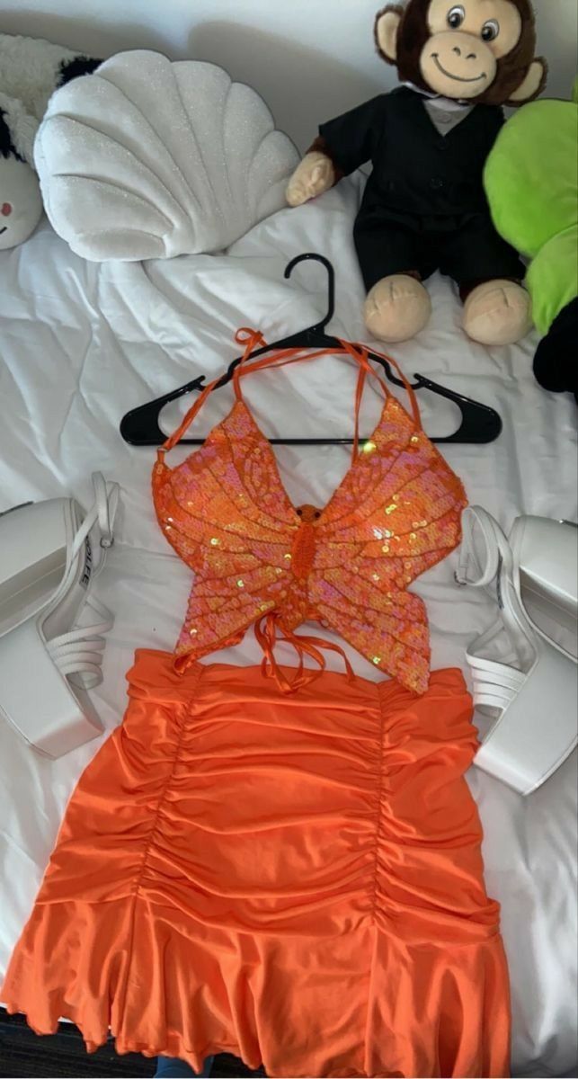 Fashionable And Shining Bright Orange Halterneck Butterfly Shape Sequin Short Birthday Party Homecoming Dress - View 2 | VelvetHem