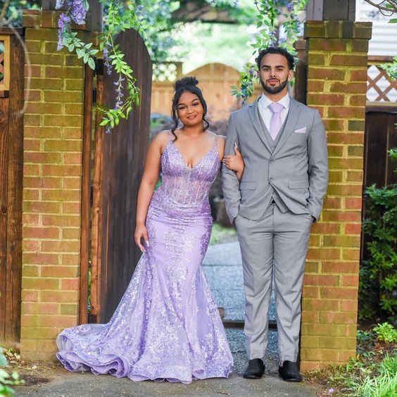 Stunning Lavender V Neck Mermaid Plus Size Prom Dress - VelvetHem
