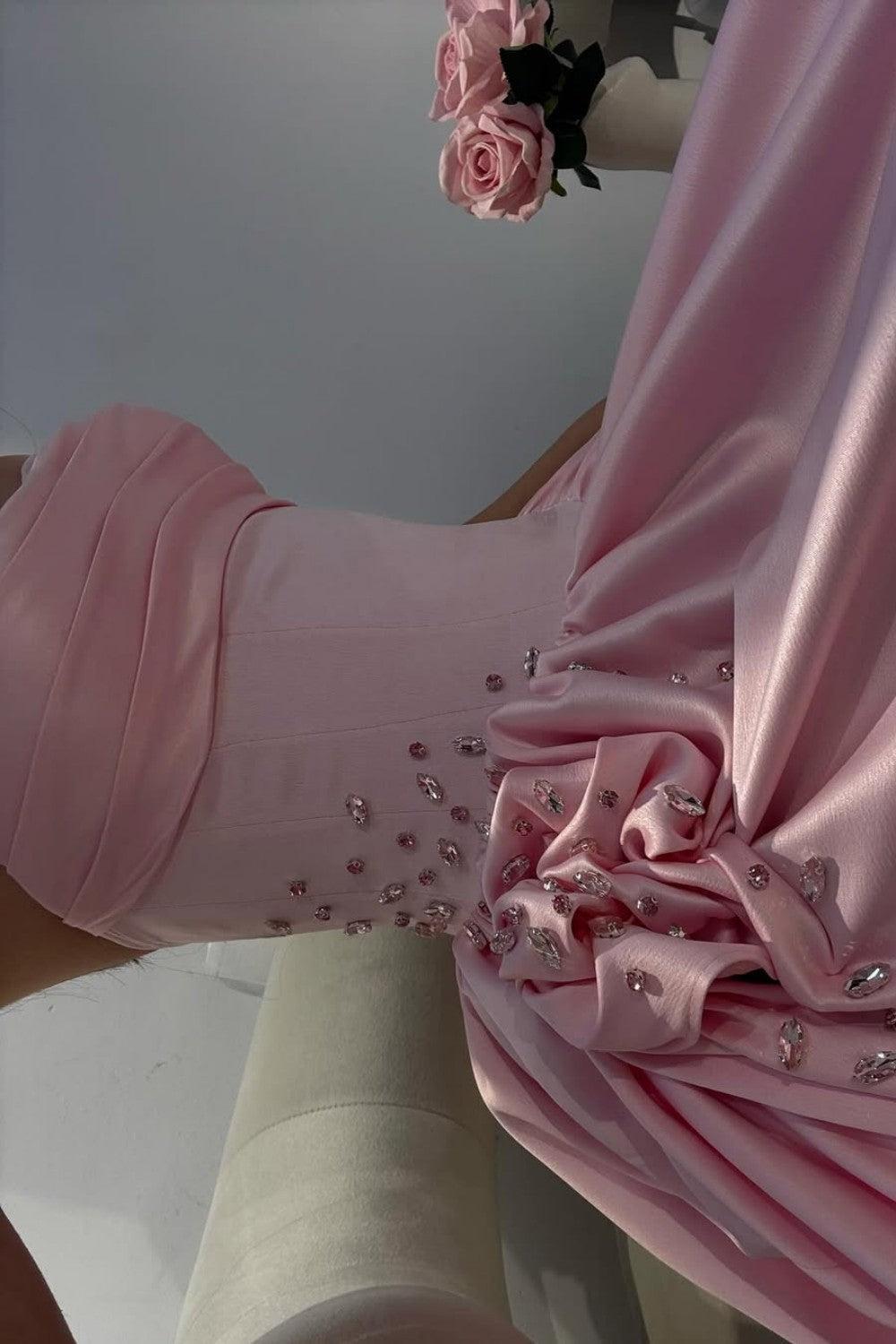 Suzhoufashion Pale Pink Satin Strapless Homecoming Dress With Rhinestone 3D Flower And High Slit Formal Evening Gown