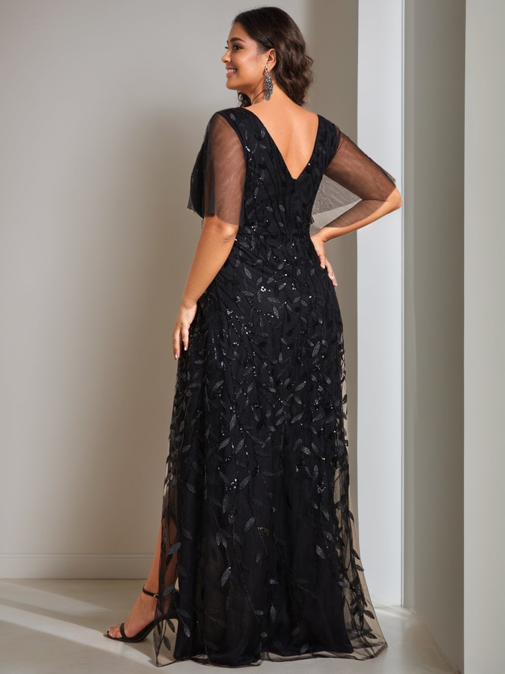 Plus Size Asymmetrical A Line V Neck Short Sleeve Mother of the Bride Dress with Sequins
