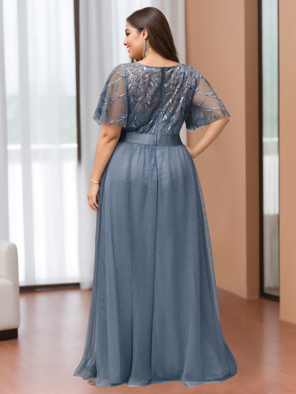 Plus Size Long Mother of the Bride A Line Dress with Scoop Neck and Half Sleeves Featuring Appliques