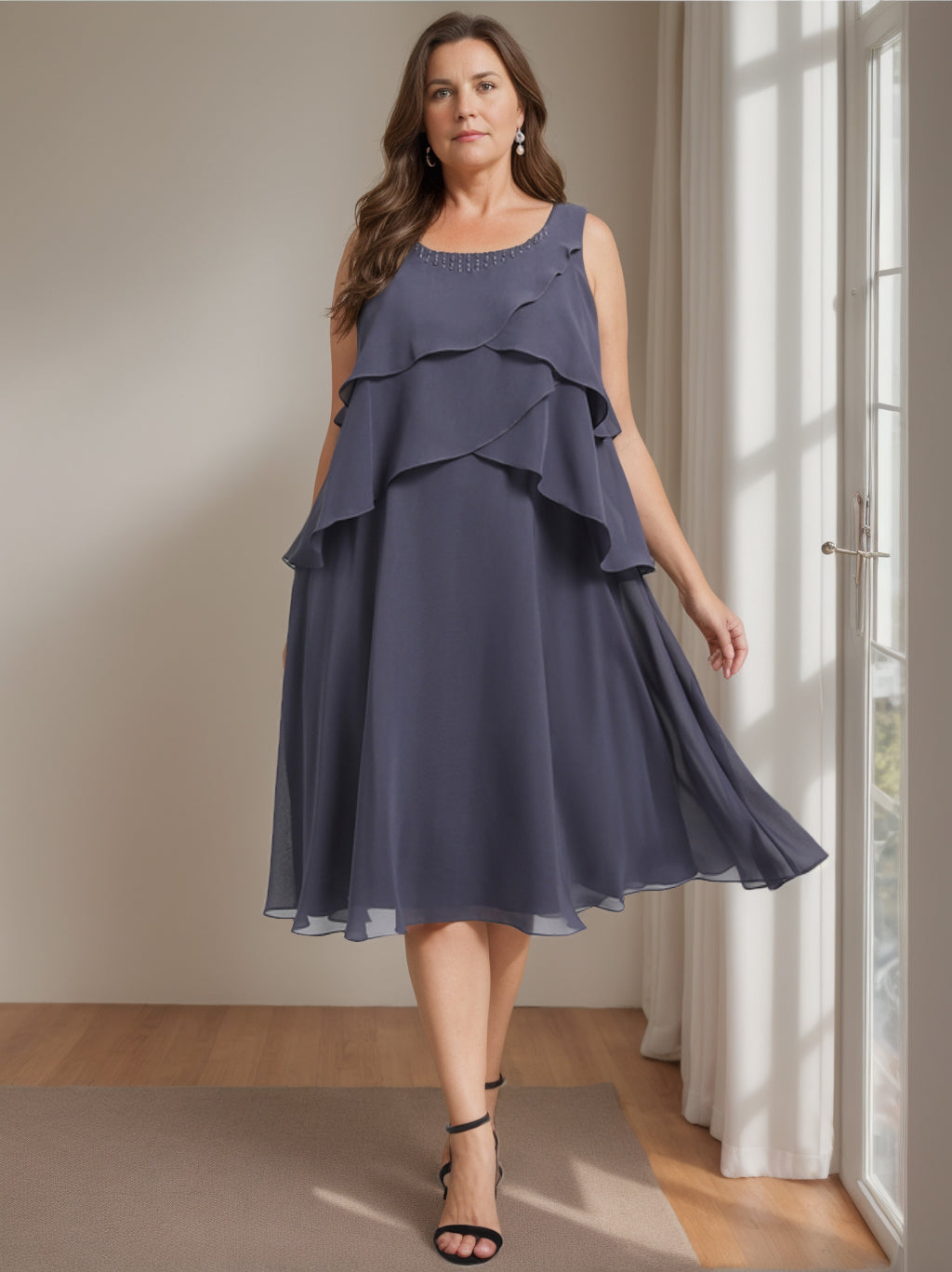 Plus Size Knee Length Mother of the Bride A Line Dress with Scoop Neck and Beading