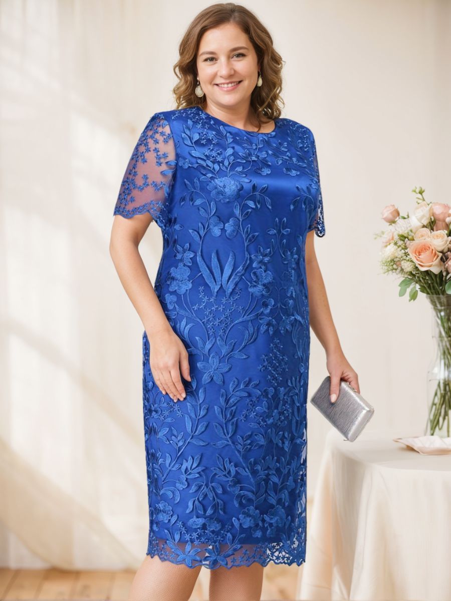Plus Size Tea Length Mother of the Bride Dress with Scoop Neck and Appliques
