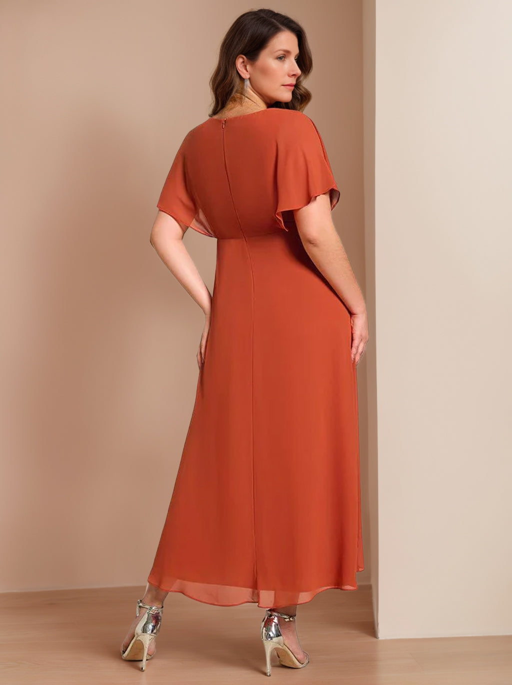 Plus Size V Neck A Line Mother of the Bride Dress with Short Sleeves and Asymmetrical Appliques