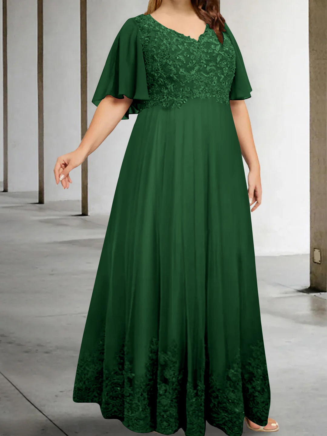 Plus Size V Neck A Line Long Mother of the Bride Dress with Appliques and Half Sleeves
