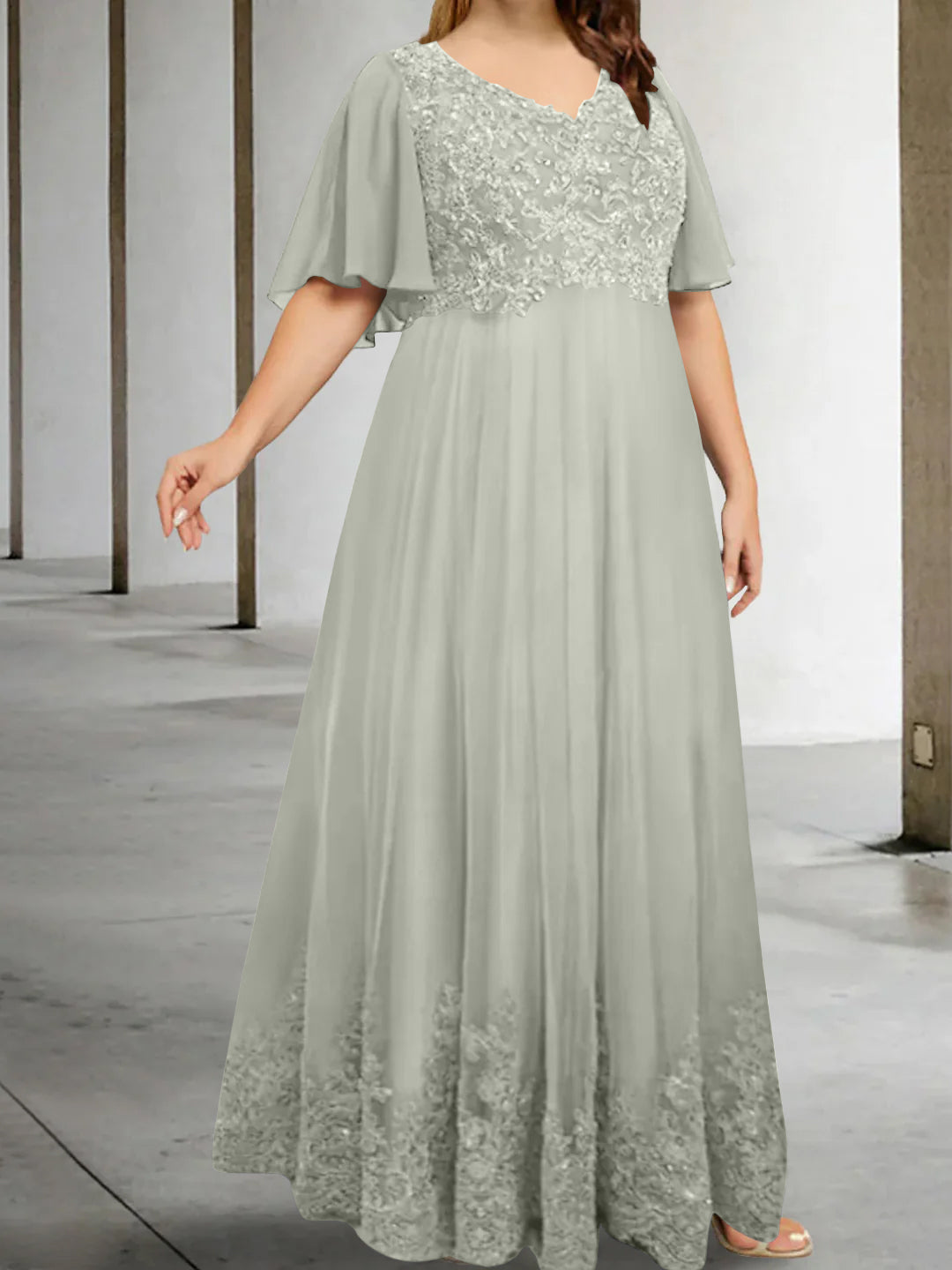 Plus Size V Neck A Line Long Mother of the Bride Dress with Appliques and Half Sleeves