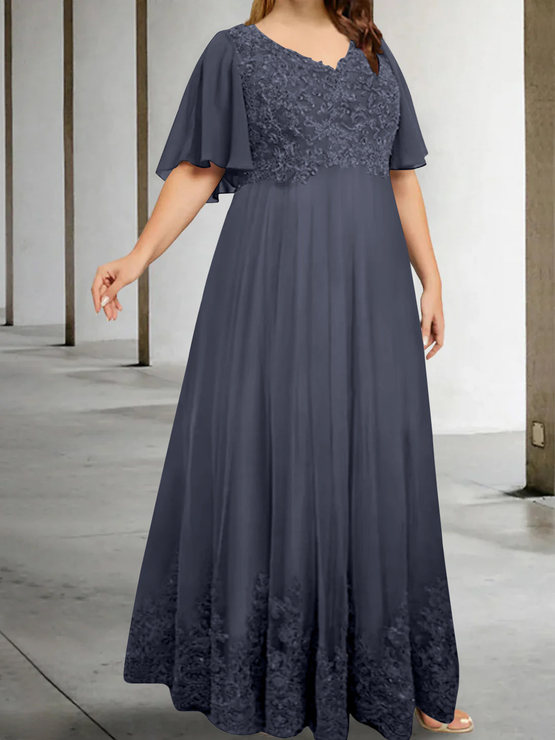 Plus Size V Neck A Line Long Mother of the Bride Dress with Appliques and Half Sleeves
