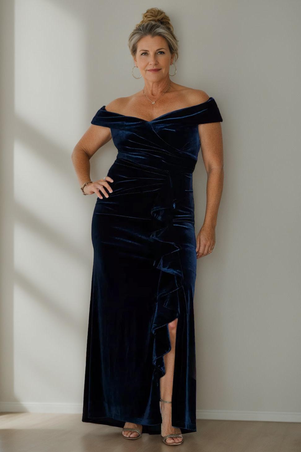 Plus Size Velvet Mother of the Bride A Line Dress with V Neck and Side Split