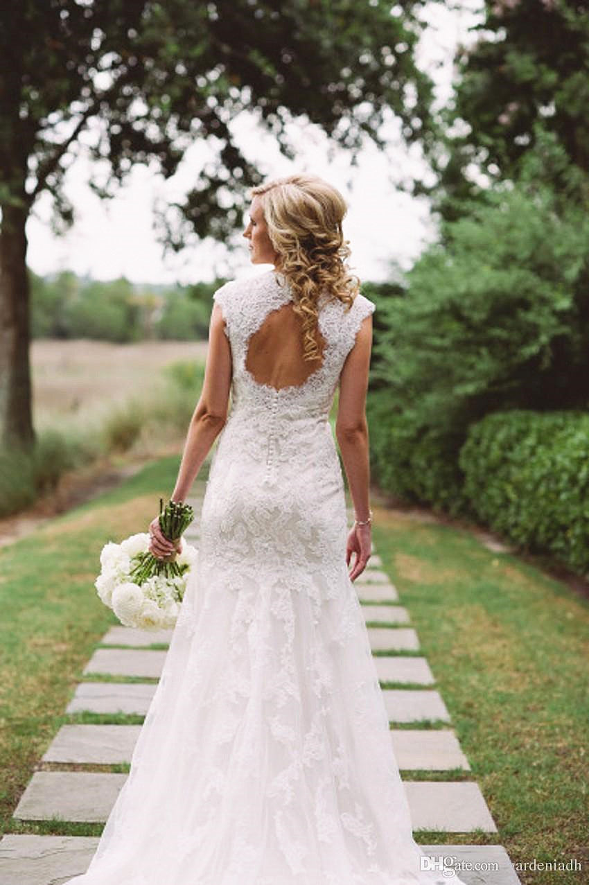 Popular Sheath Beach Wedding Dresses Sleeveless Court Train Beach Bridal Dress