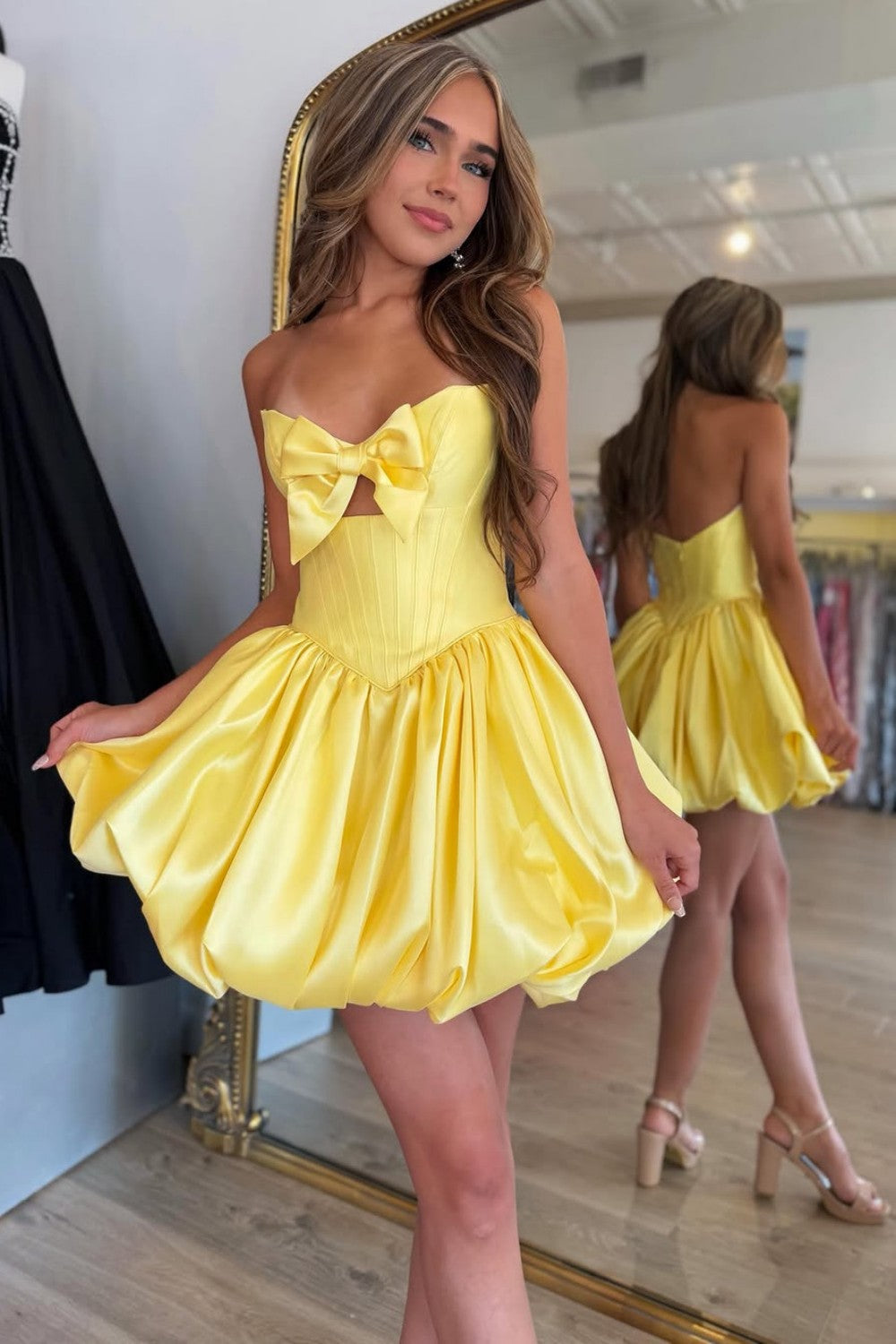 Pretty A Line Sweetheart Pink Corset Homecoming Dress with Keyhole Bowknot