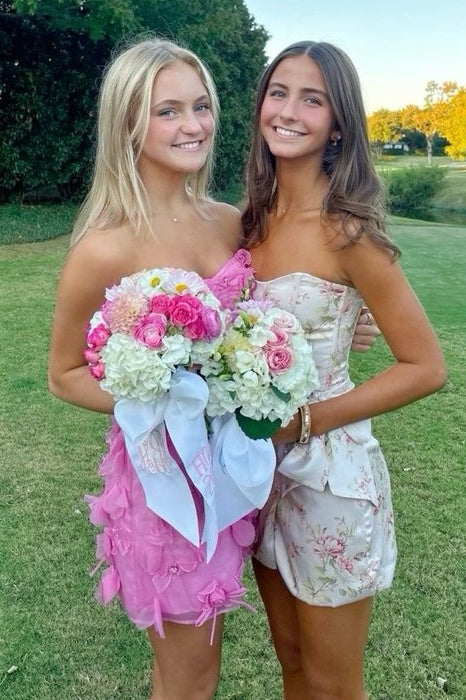 Cute Sheath Strapless Pink Short Homecoming Dress with Appliques