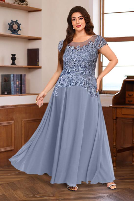 A Line Long Plus Size Mother of the Bride Dress with Scoop Neck and Short Sleeves Featuring Appliques