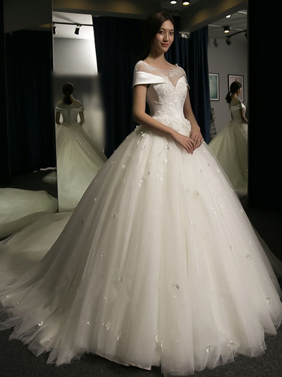 Puffy Lace-Applique Wedding Dresses  | Scoop Cap-Sleeves Exquisite Gowns