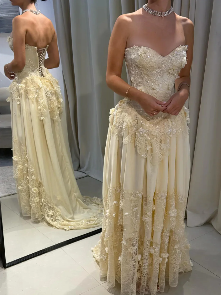 Vintage Yellow A-line Lace Train Prom Dress Evening Dress - View 4 | VelvetHem