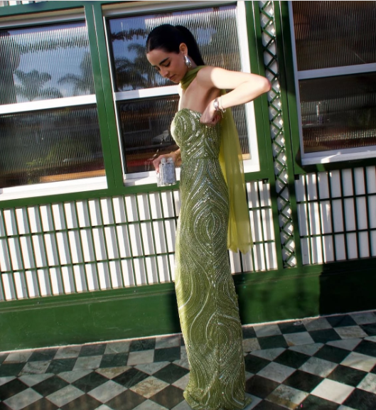 Elegant Green Strapless Sequin Wave Pattern High-Slit Tulle Slim-Fit Long Prom Dress Evening Dress - View 3 | VelvetHem