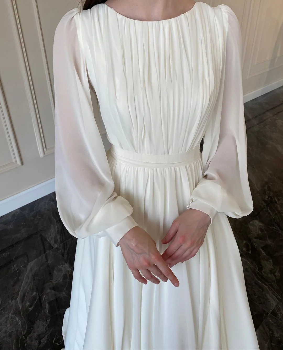Women Elegant Pleated Lantern Sleeve Round Neck Maxi Dress Fashion Long Sleeve Party Evening Dress - View 4 | VelvetHem