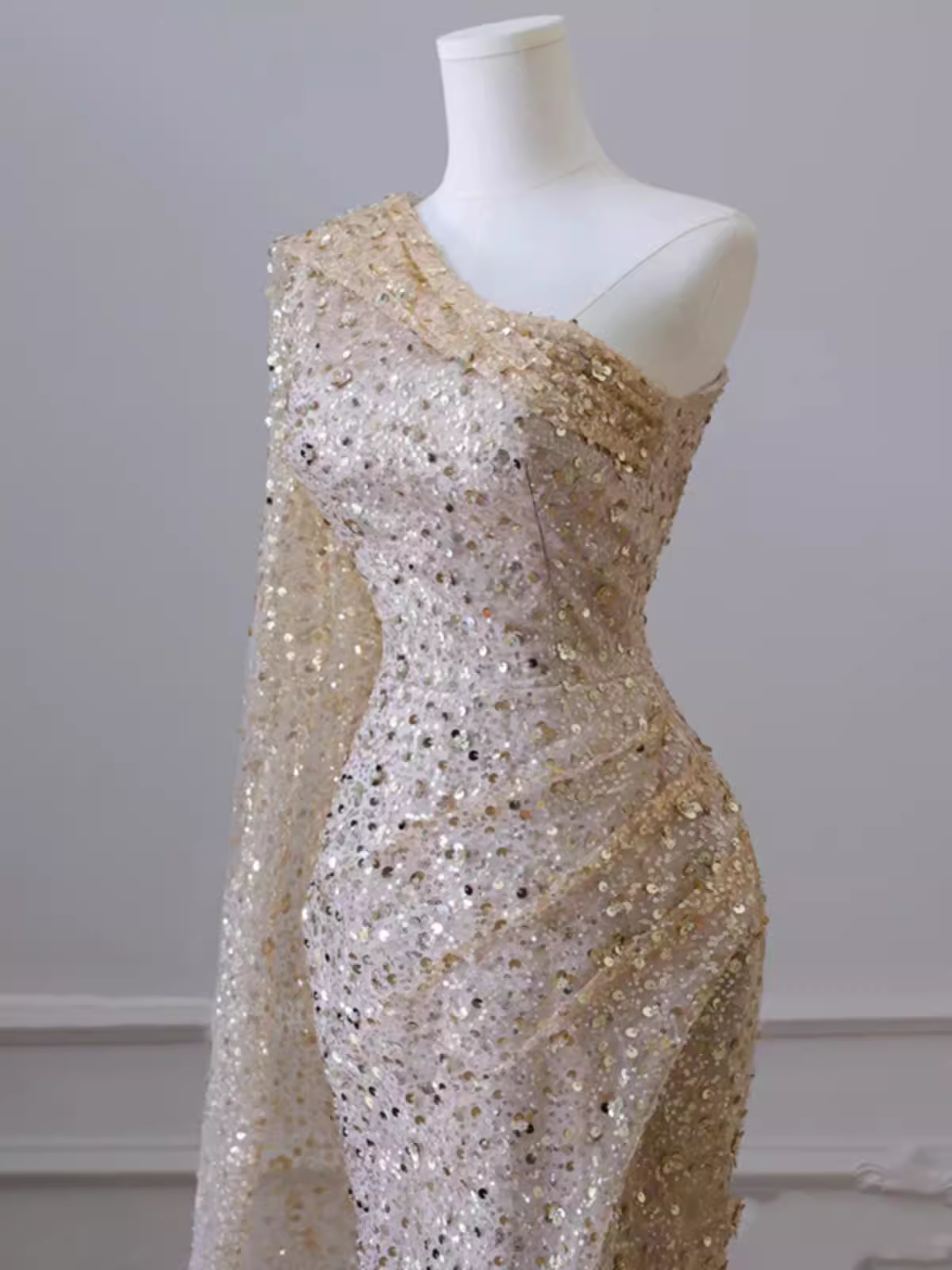 Mermaid One Shoulder Sequin Long Prom Dress