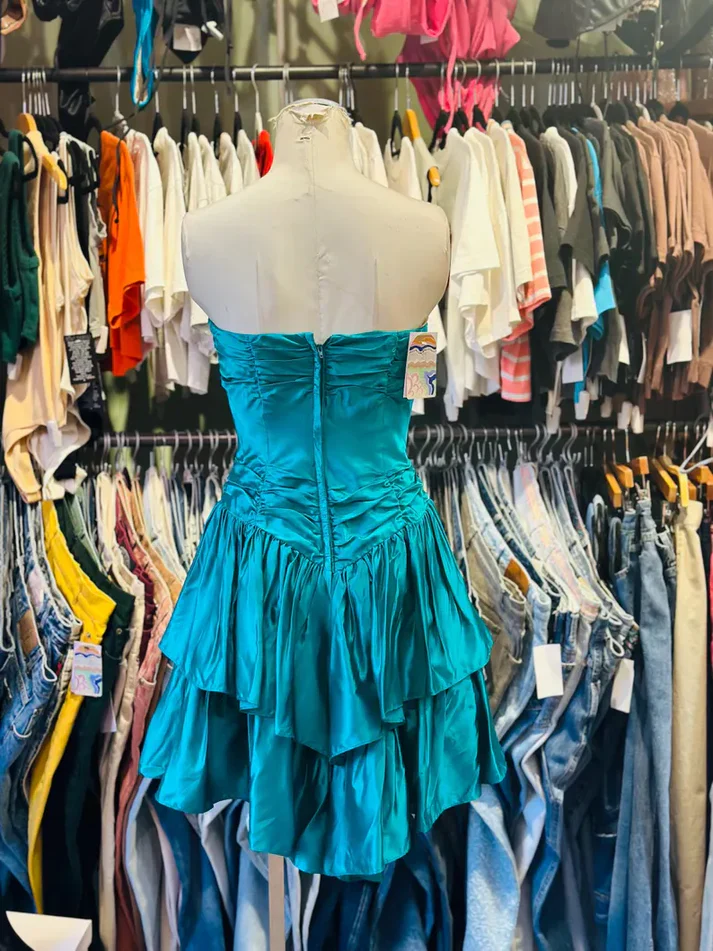 Elegant Sweetheart Blue Satin 17th Birthday Outfits Short Graduation Homecoming Dress - View 3 | VelvetHem