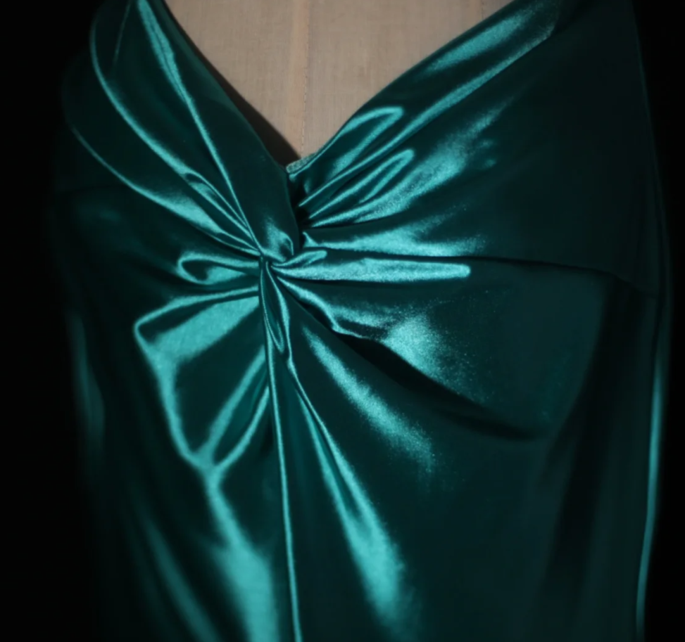 Sexy Green V Neck Satin Mermaid Long Party Dress Backless Wedding Guest Dress - View 3 | VelvetHem