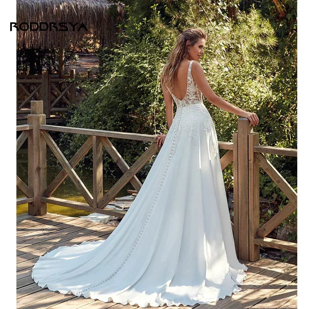 RODDRSYA Boho Wedding Dresses For Women  V-Neck Appliques Backless Bridal Gown With Button Vestidos De Novia  Custom Made (ZD13310)