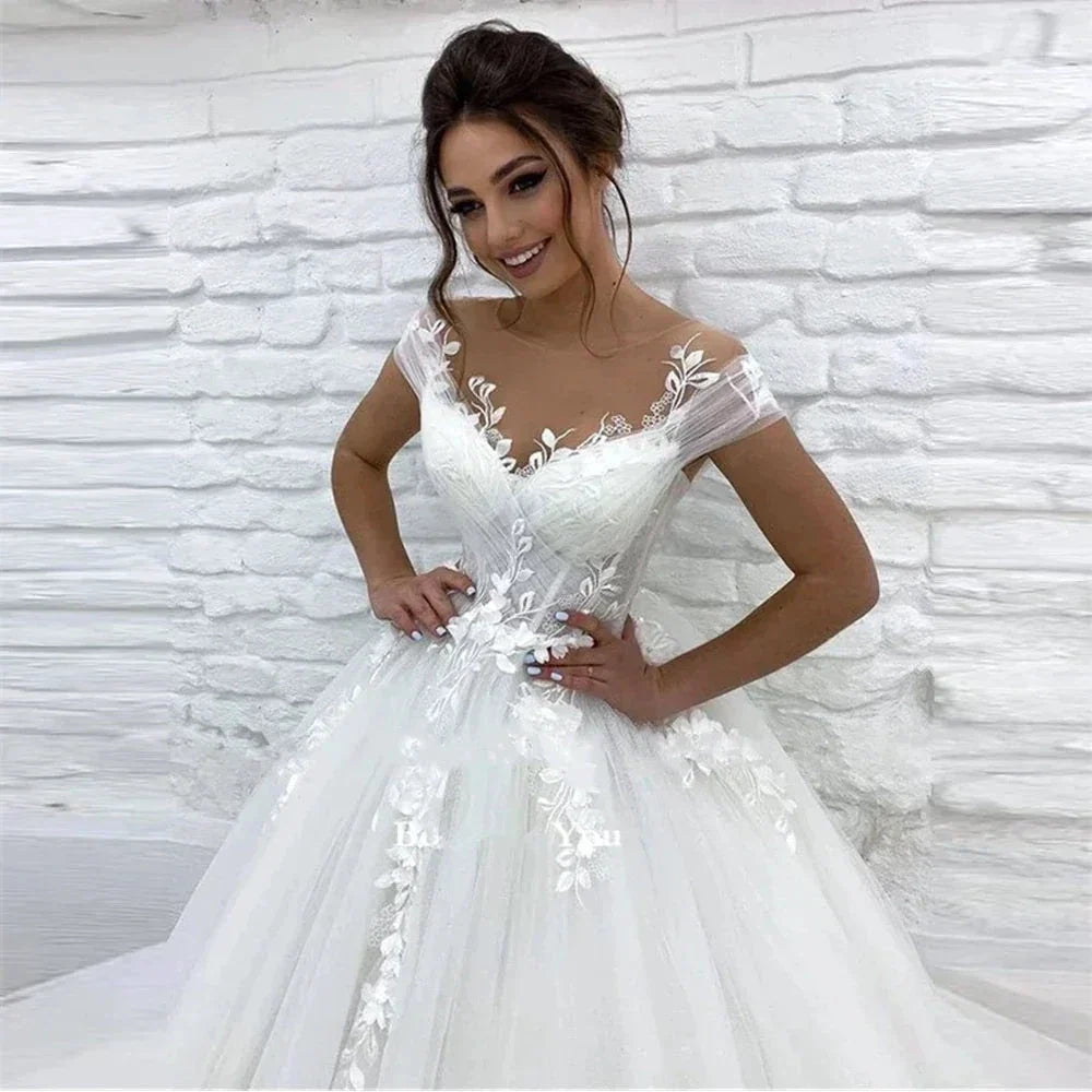 Ramanda Elegant V-Neck Sleeveless Wedding Dress For Bride 2023  A-Line Floral Lace Appliques Buttons Back  Vestido De Novia (ZD13370)