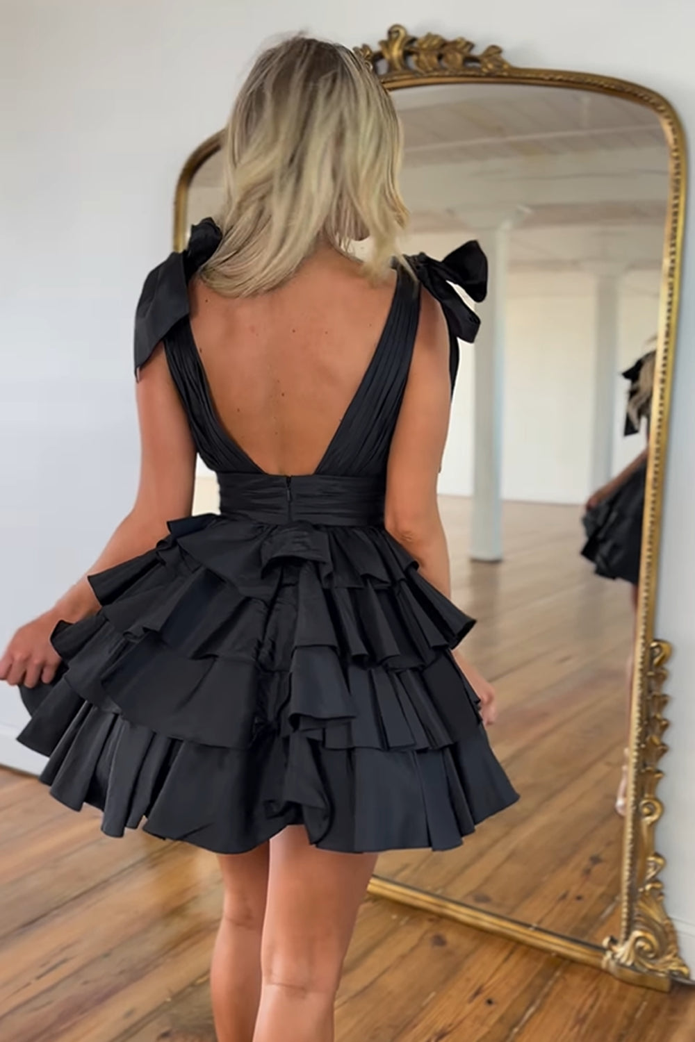 Red Homecoming Dresses A Line Short Cocktail Dresses With Ruffles