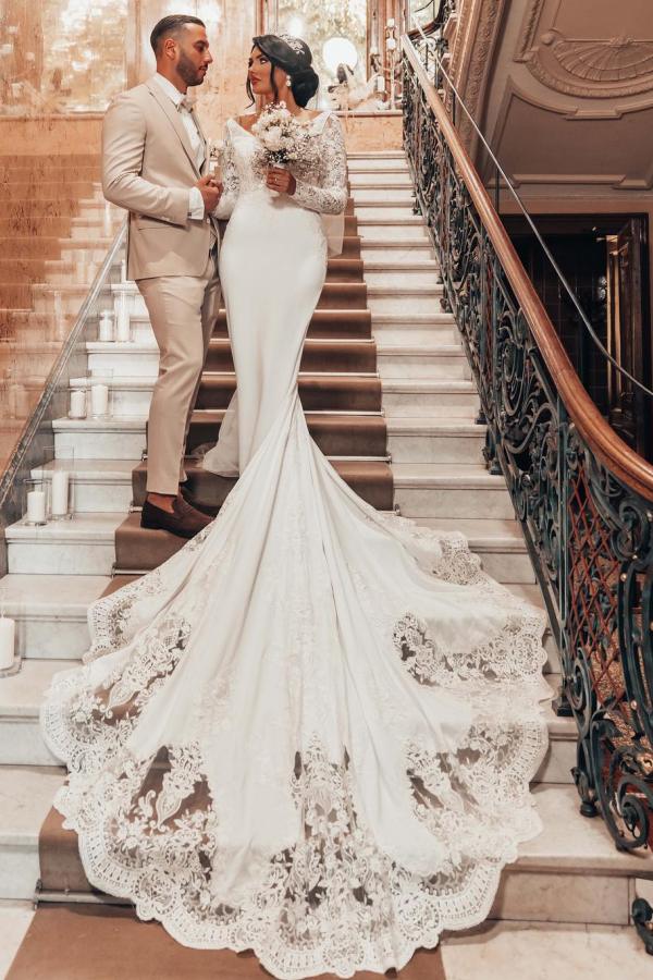 Romantic Backless Long Sleeves Mermaid Wedding Dresses