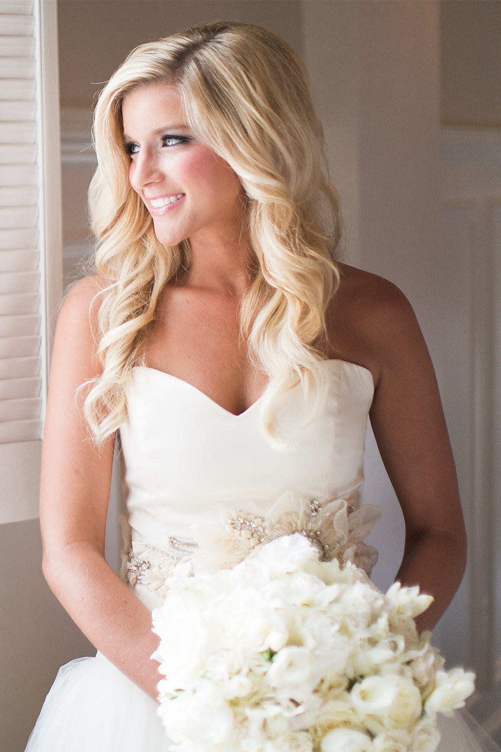 Ruffled Organza Wedding Dresses  Sweetheart Bridal Gowns with Beads Flowers