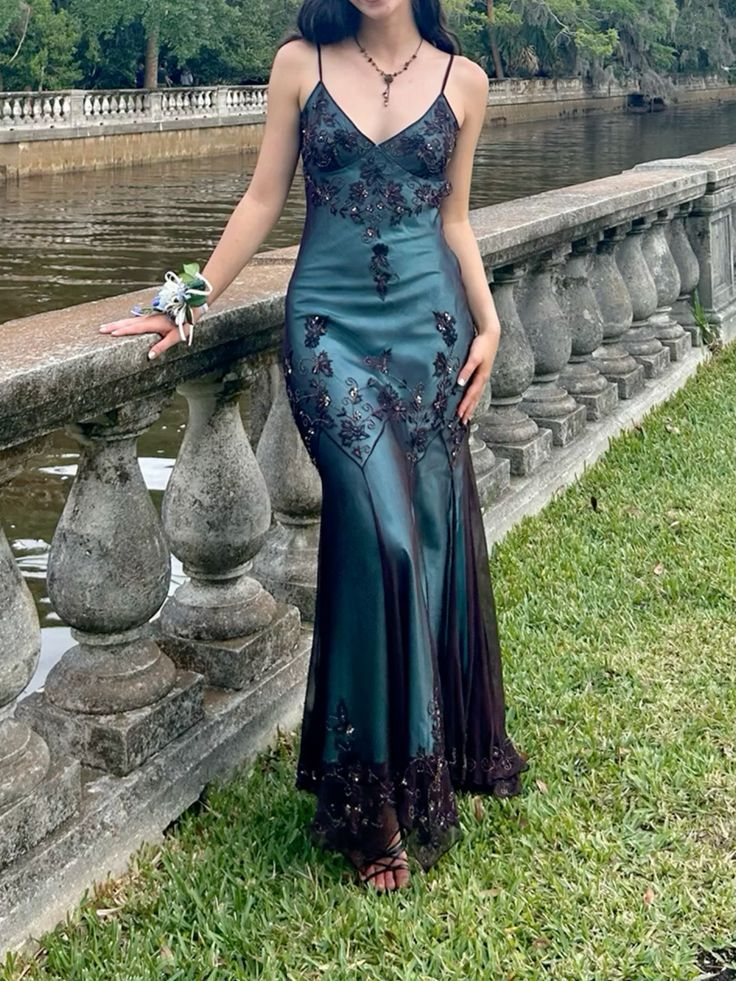 Gorgeous Blue Beaded Mermaid Evening Dress Spaghetti Straps Party Prom Dress - VelvetHem