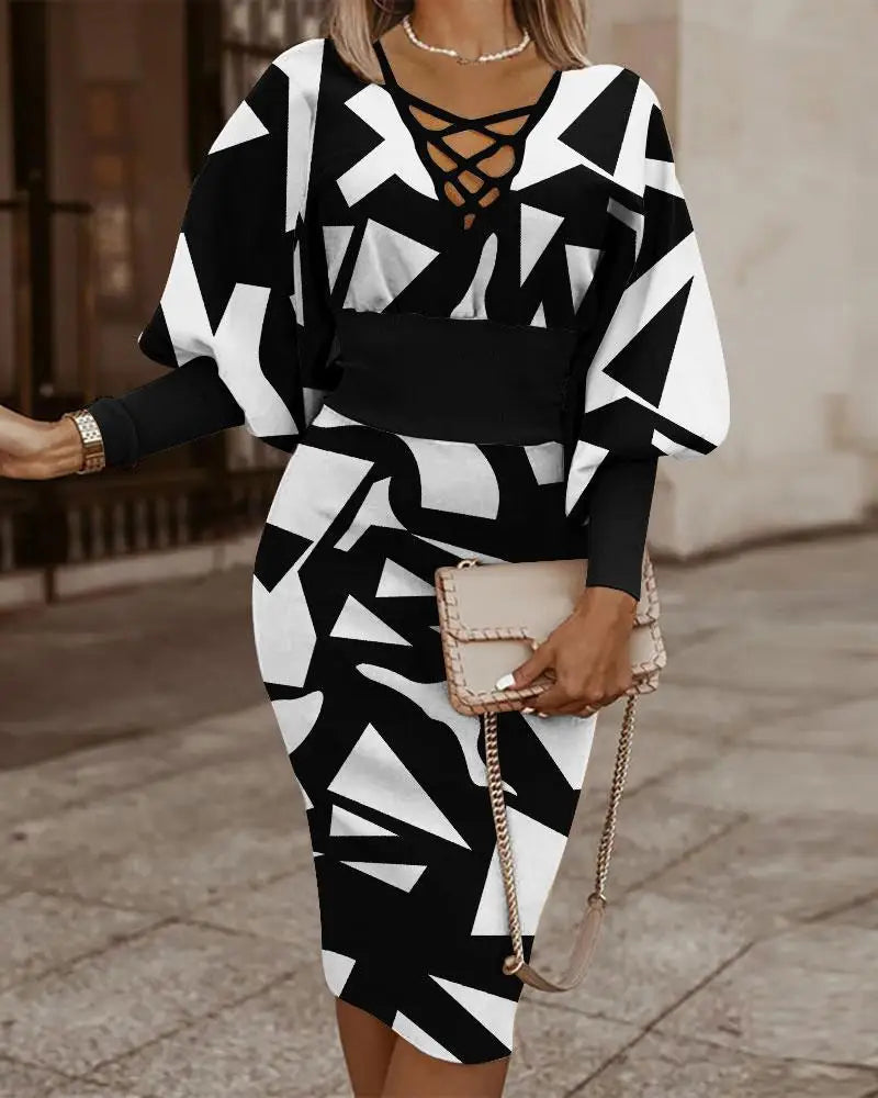 Luisa Elegant Midi Dress Dress with Urban Everyday Styling