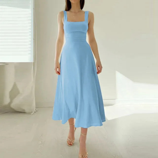 Querida Chic Dress with Square Neckline Premium Wardrobe Essential