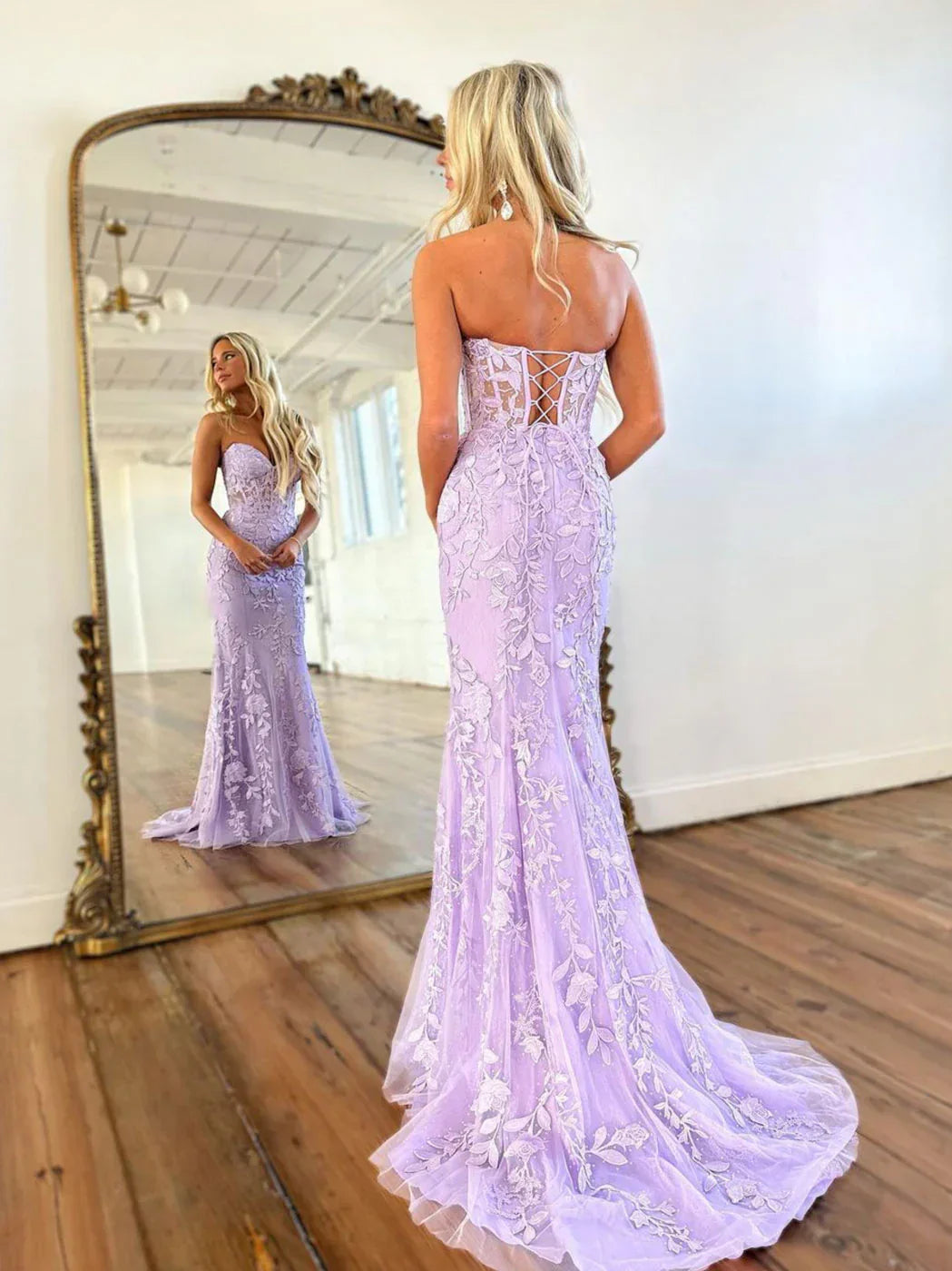 Elegant Mermaid Sleeveless Lace Lilac Evening Prom Dresses Long Prom Dresses - View 5 | VelvetHem