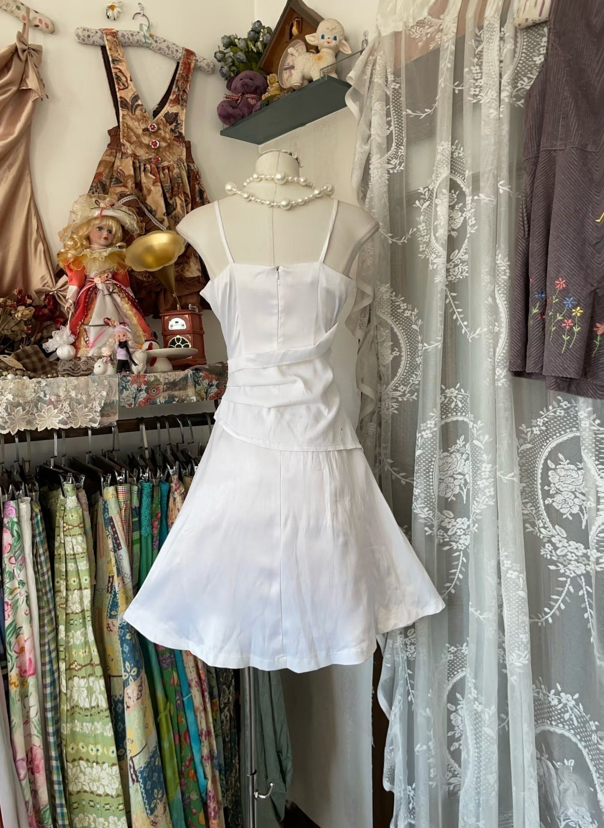 Vintage Fashion A Line White Short Length Homecoing Birthday Dress Prom Dresses - View 3 | VelvetHem