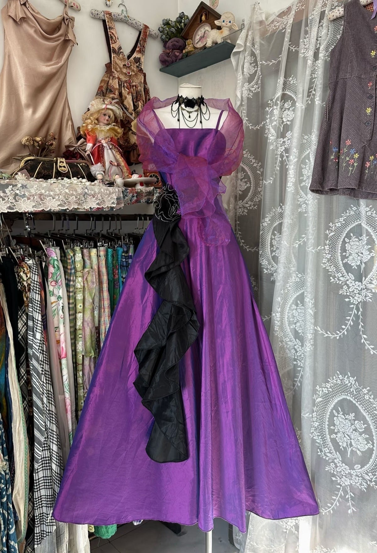 Vintage Fashion A line Spaghetti Straps Grape Floor Length Evening Dress Prom Dresses - View 2 | VelvetHem